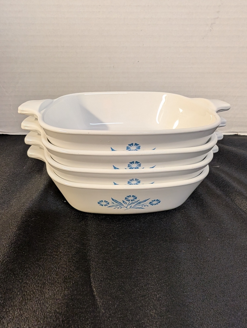 Vintage Corning Ware Blue Cornflower Casserole Dish Set. P-41-B Lot